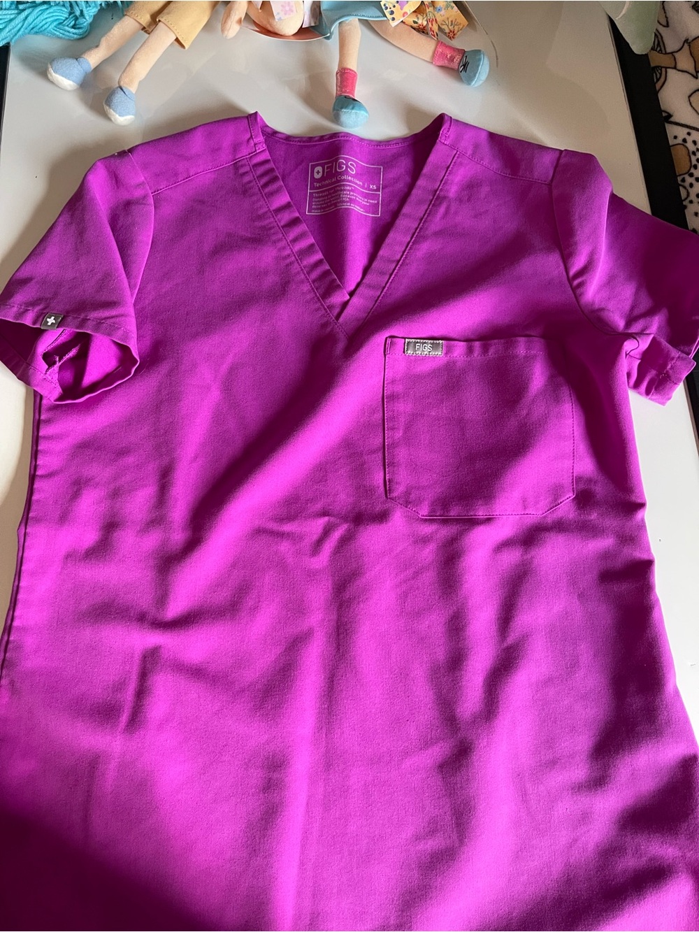 Figs V-Neck Scrub Top in Magenta